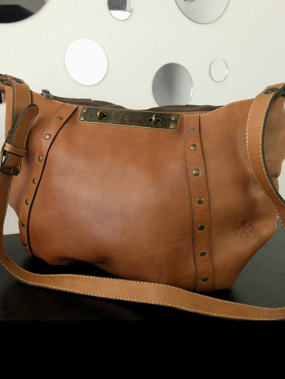 Patricia Nash Riano Tan Italian Leather Hobo Shoulder Bag Distressed Vintage